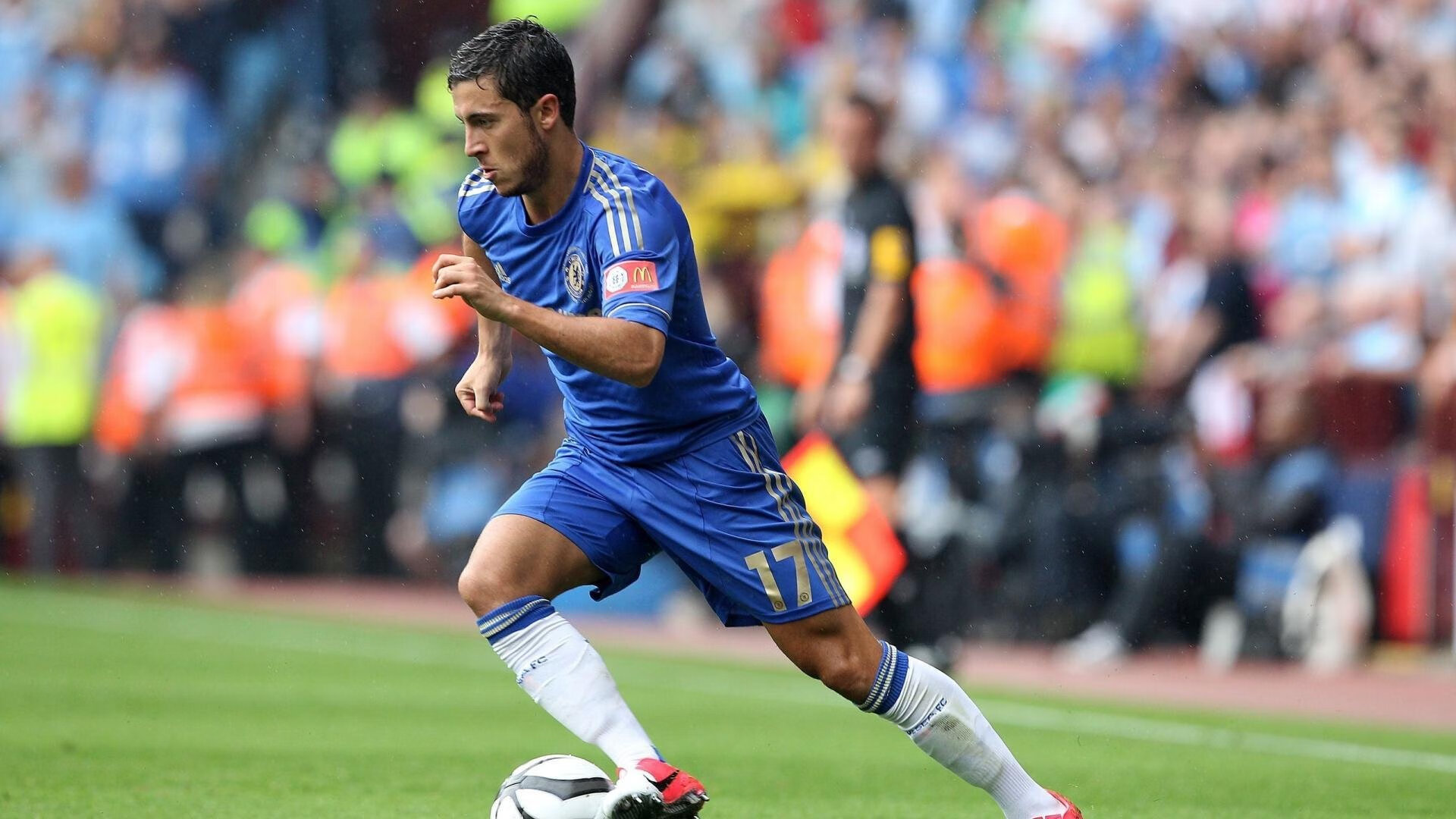 MILANSPORT入口-东亚杯中国足球逆袭 球员配合有明显提升，东亚杯国足成绩