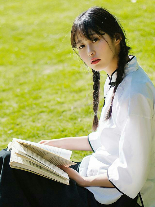 五大联赛变化战术元素如何影响球员数据表现，五大联赛的打法风格