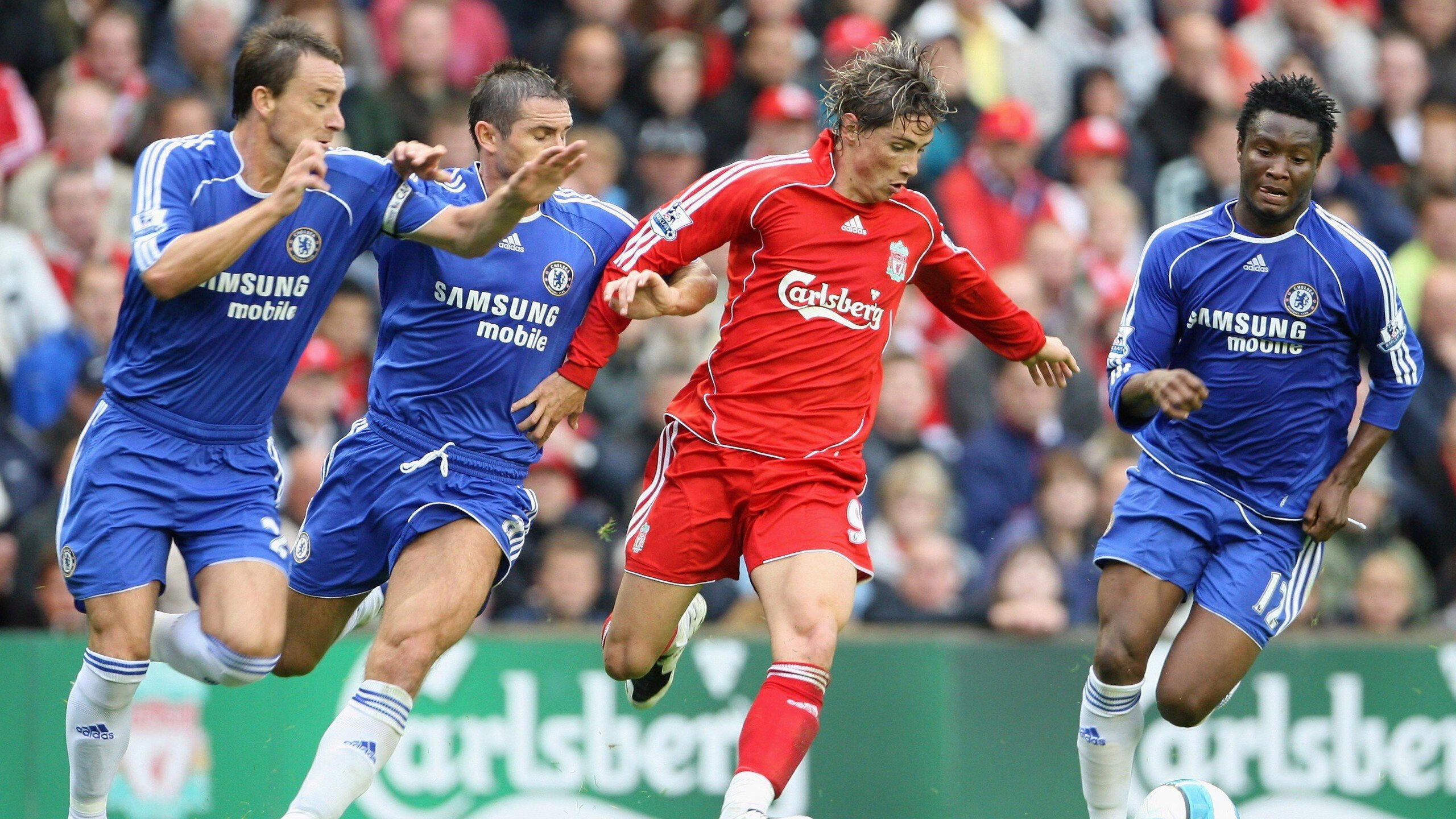 欧冠小组赛：法兰克福顽强晋级淘汰赛 “德甲黑马”延续欧联神奇